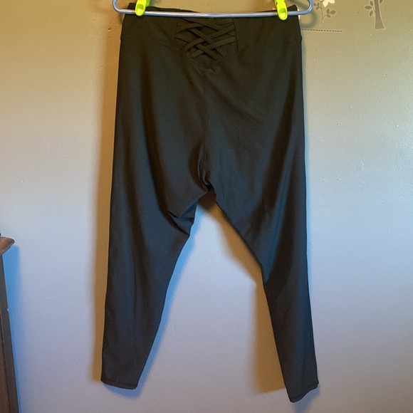 A cute pair of black tights goes with everything! - Picture 2 of 4